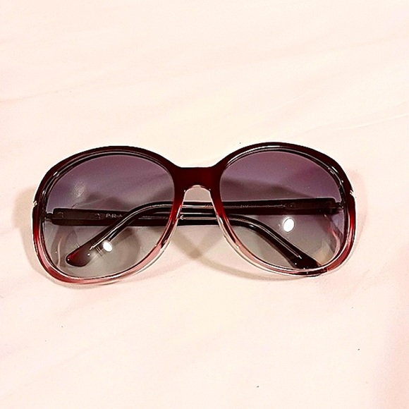 Authentic Prada sunglasses SPR04N ;unique burgundy red ombré color. - Picture 1 of 3